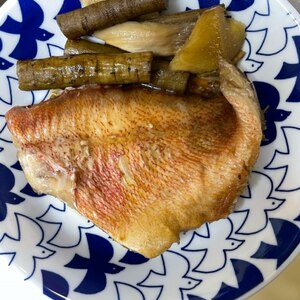 赤魚とごぼうの煮付け